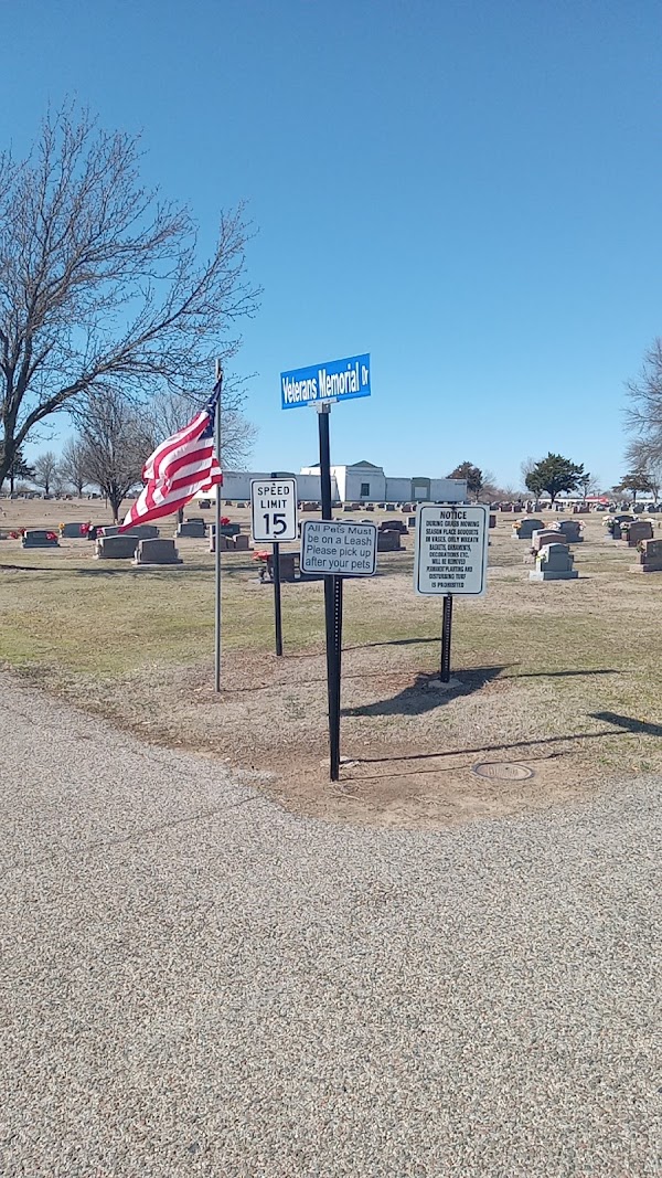 Shawnee Fairview Cemetery grounds