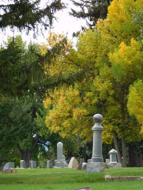 Sheridan Municipal Cemetery grounds