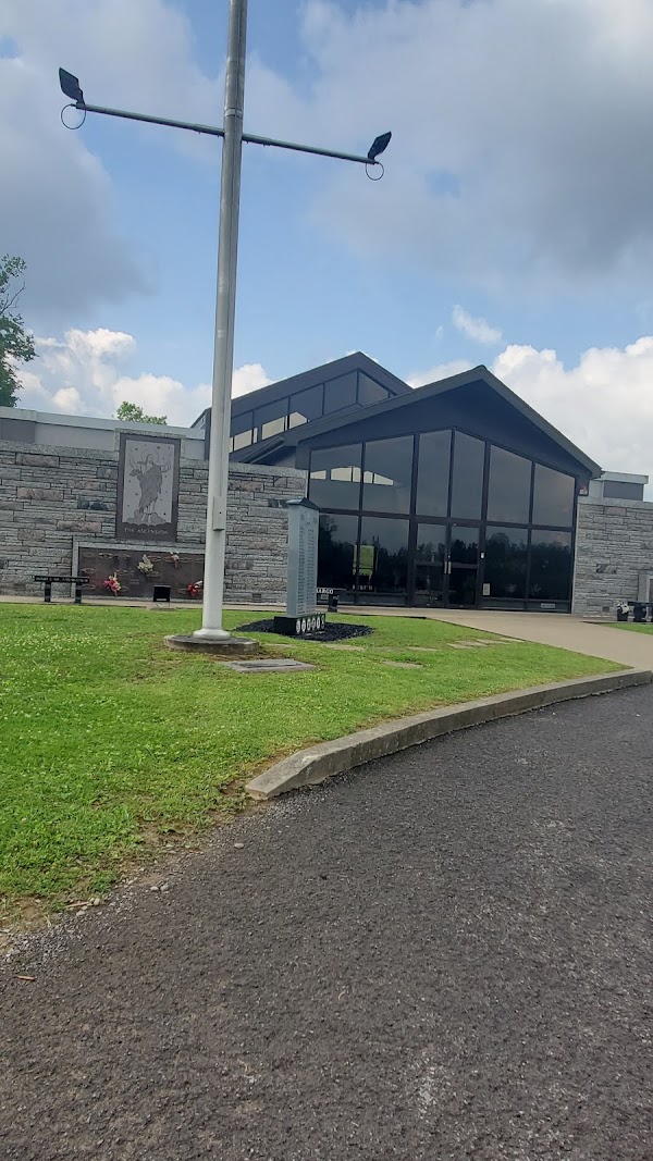 Shinnston Memorial Cemetery & Mausoleum grounds
