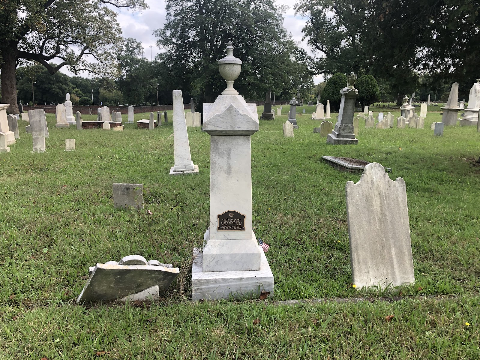 Shockoe Hill Cemetery headstone and grounds