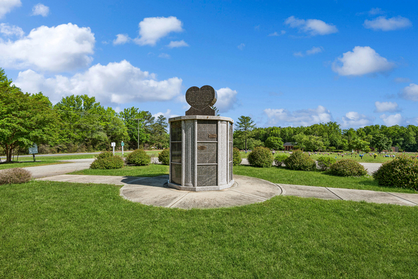 Signal Hill Memorial Park cemetery grounds and headstones