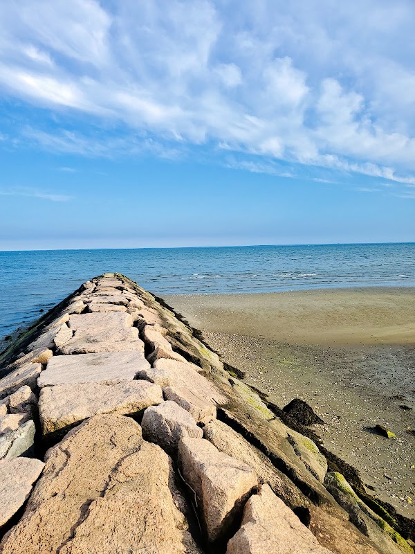 Silver Sands State Park grounds