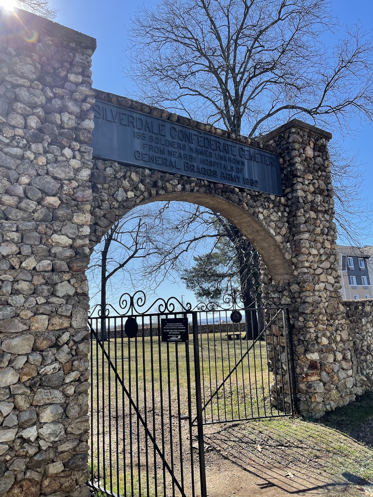 Silverdale Confederate Cemetery cemetery grounds and headstones