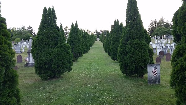 Simsbury Cemetery grounds