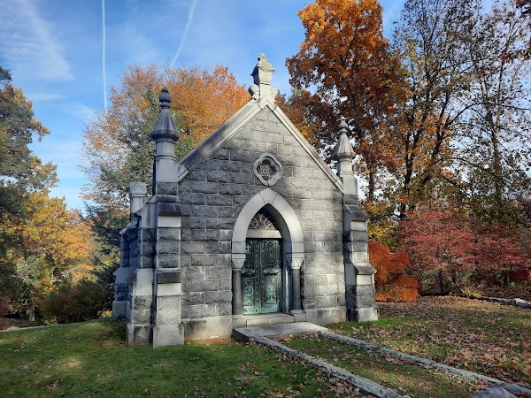 Sleepy Hollow Cemetery grounds