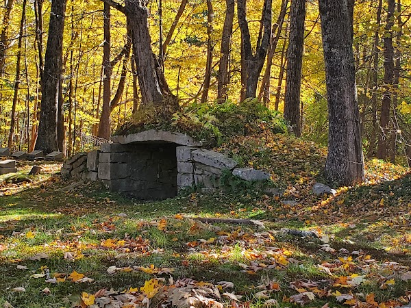 Smith-Anderson Cemetery grounds