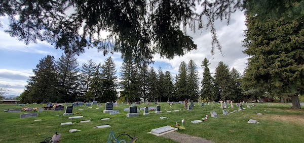 Smithfield City Cemetery grounds