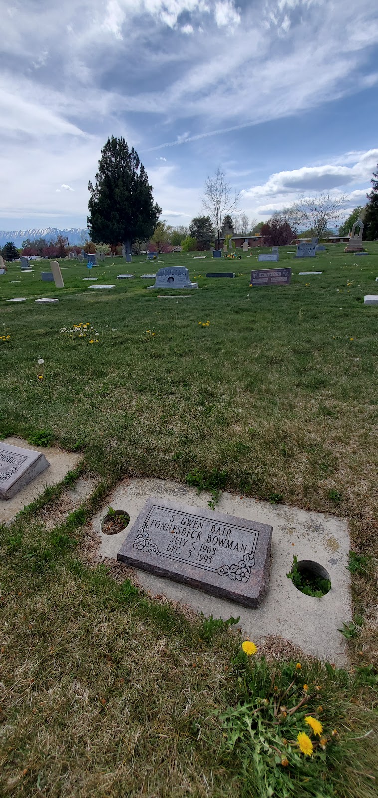 Smithfield City Cemetery headstone and grounds