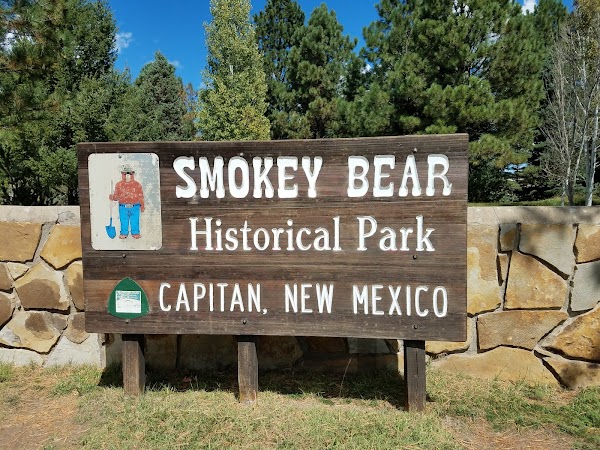 Smokey Bear Historical Park grounds