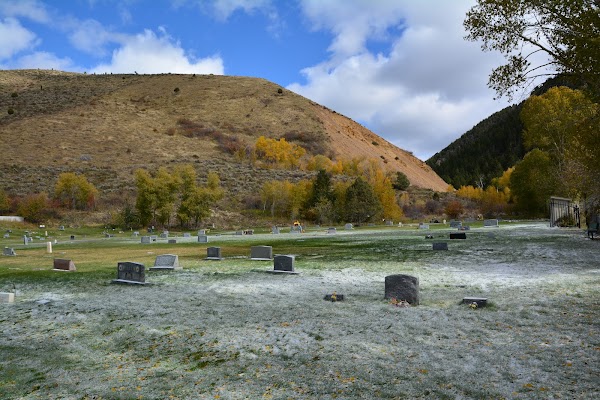 Smoot Cemetery grounds