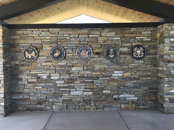 Snake River Canyon National Cemetery grounds