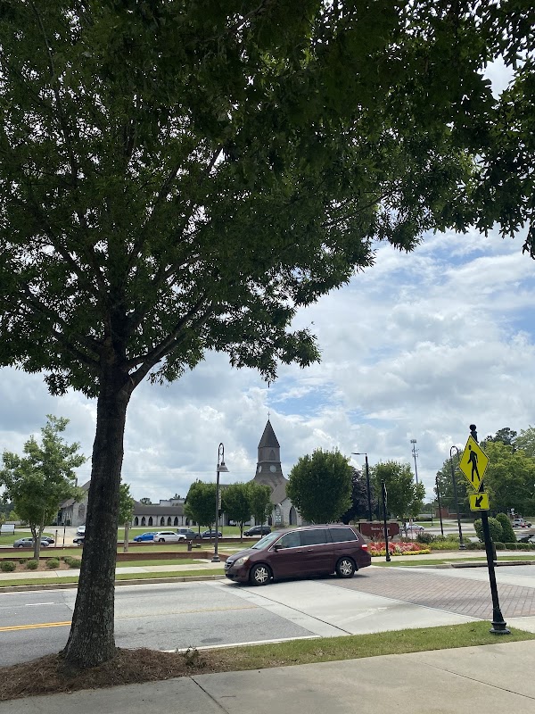 Snellville Historical Cemetery grounds