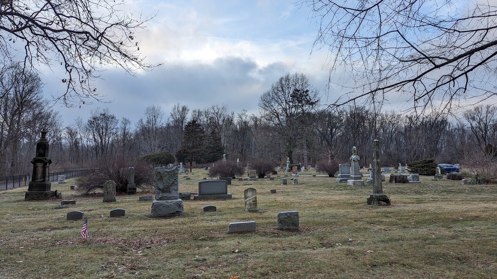 Soop Cemetery cemetery grounds and headstones