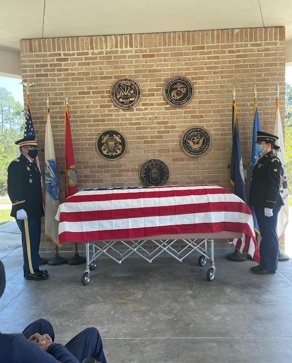 Southeast Louisiana Veterans Cemetery grounds