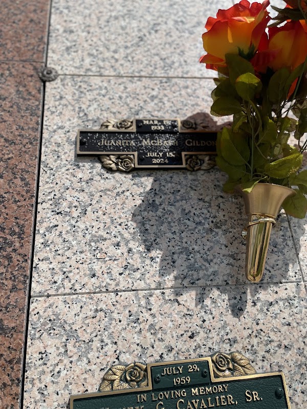 Southern Memorial Gardens Cemetery grounds