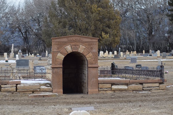 Spring City Cemetery grounds