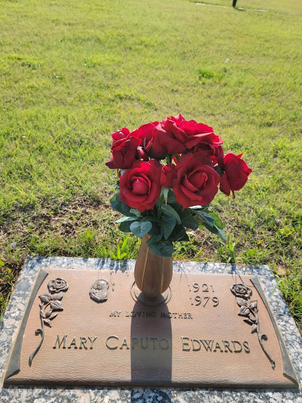 Spring Creek Memorial Cemetery grounds