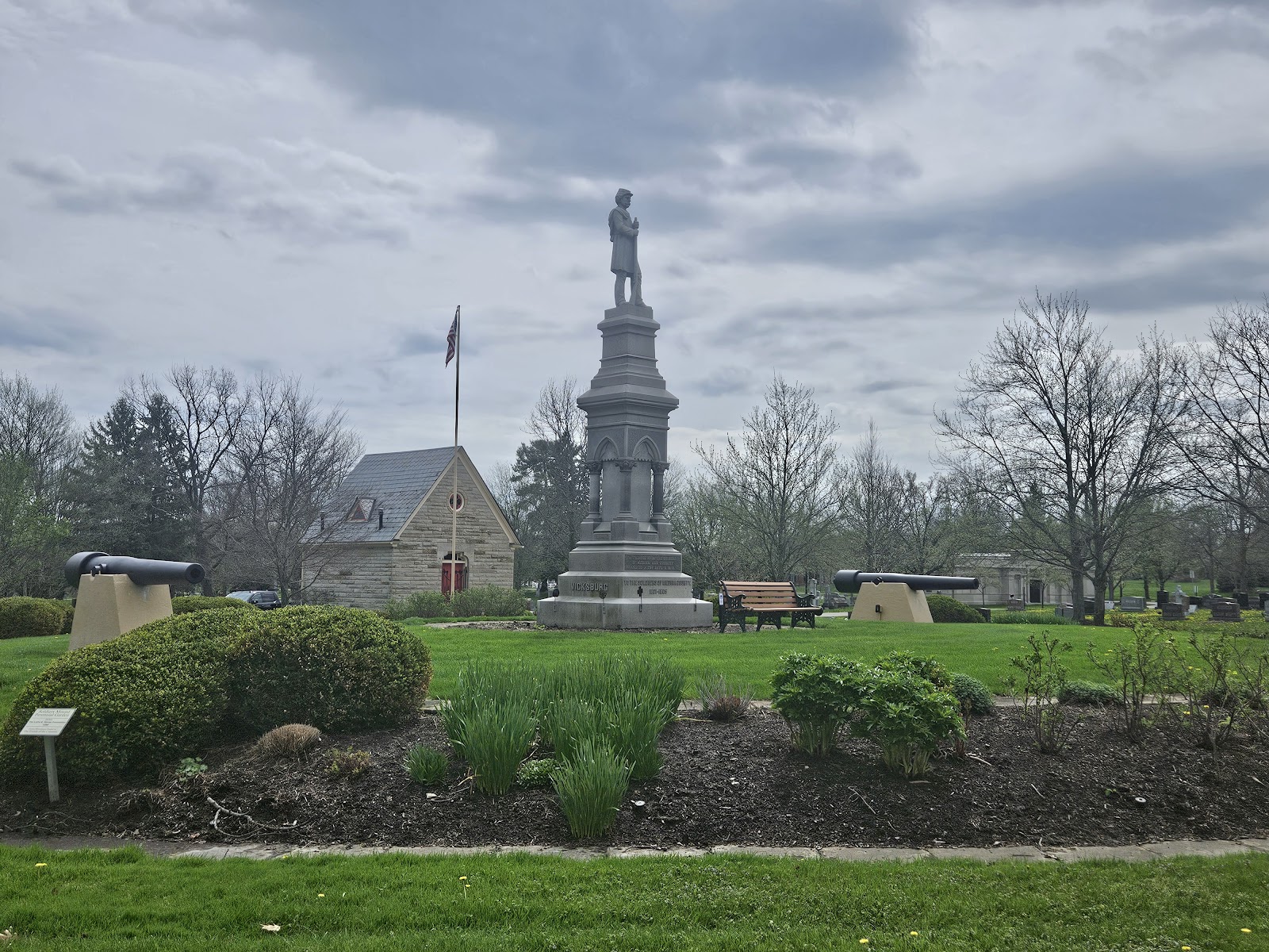 Spring Grove Cemetery cemetery grounds and headstones