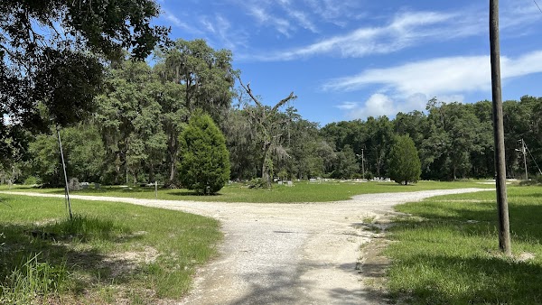 Spring Hill Cemetery grounds