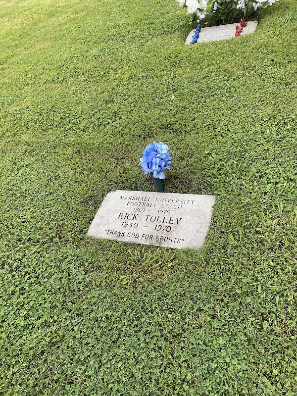 Spring Hill Cemetery grounds