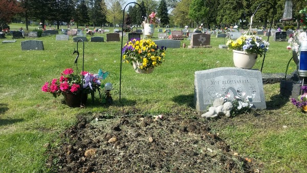Spring Lake Cemetery grounds