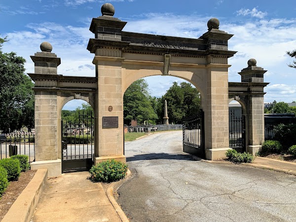 Springwood Cemetery grounds