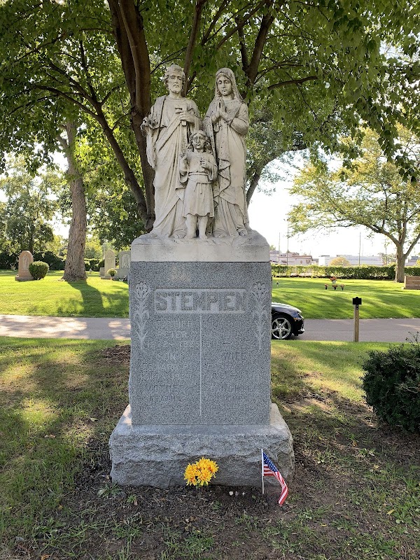 St Hedwig Cemetery & Mausoleum grounds
