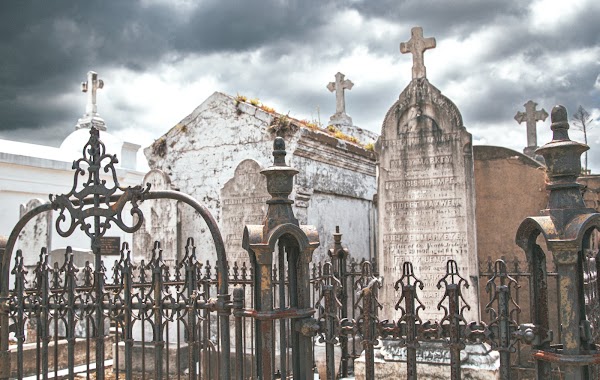 St. Louis No. 1 Cemetery grounds