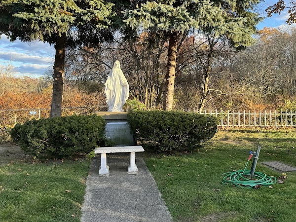 St Mary Cemetery grounds