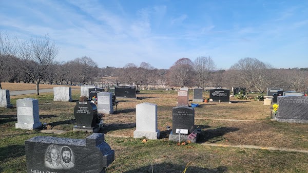 St Mary's Cemetery grounds