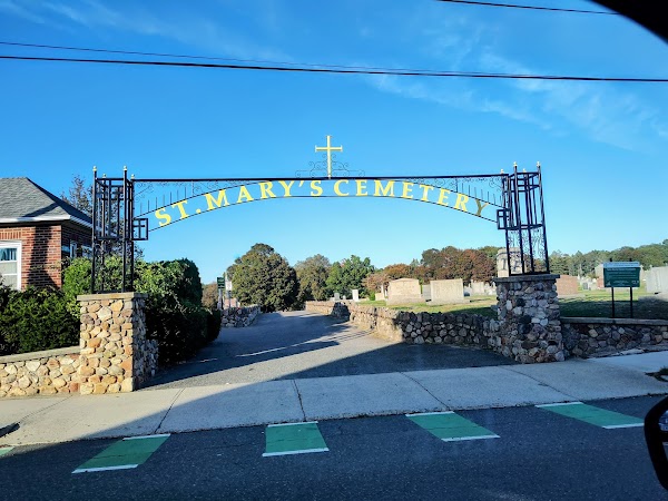 St Mary's Cemetery grounds