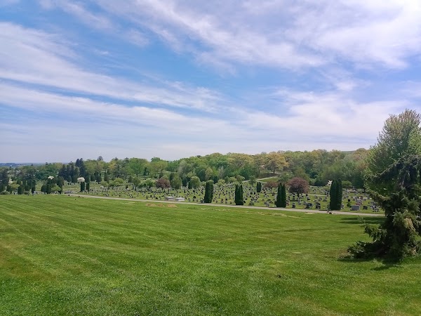 St Mary's Cemetery grounds