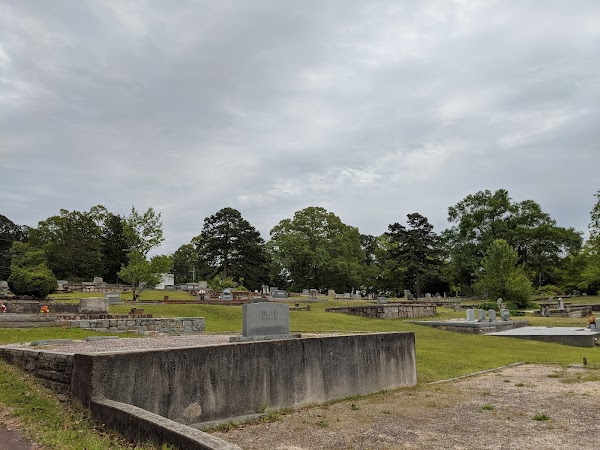 Stone Mountain Cemetery grounds