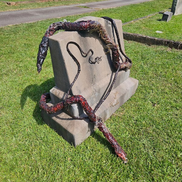 Stone Mountain Cemetery grounds