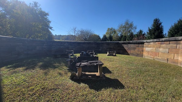 Stonewall Cemetery grounds