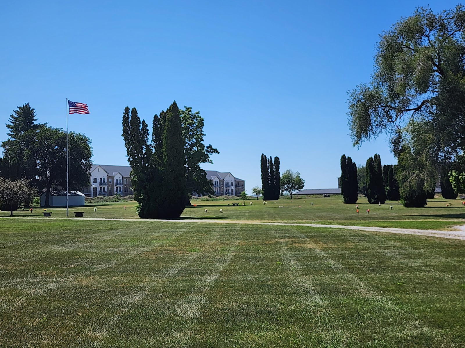 Story Memorial Gardens Cemetery cemetery grounds and headstones