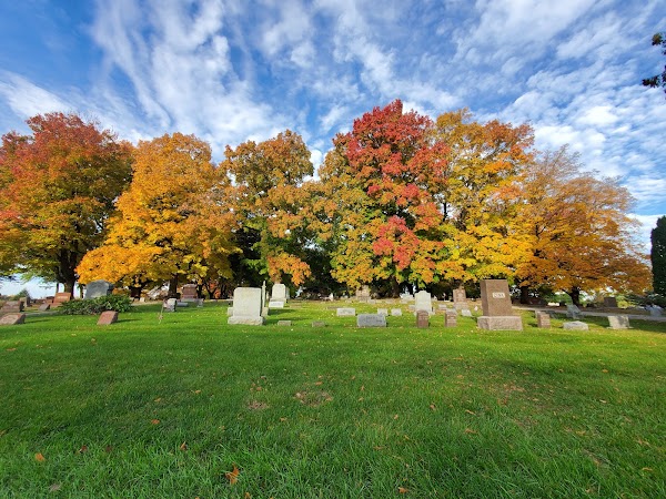 Sunnyside Cemetery grounds