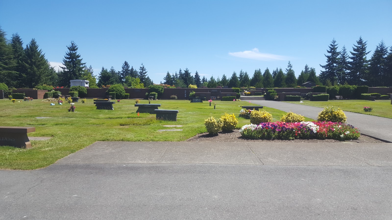 Sunset Hills Memorial Park cemetery grounds and headstones