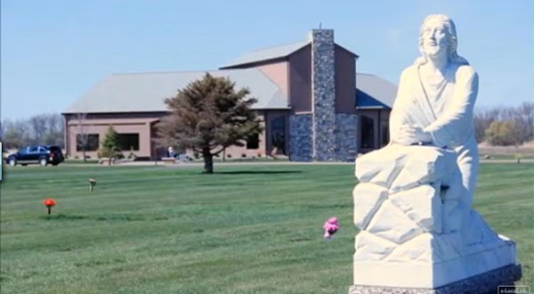 Sunset Memorial Gardens grounds