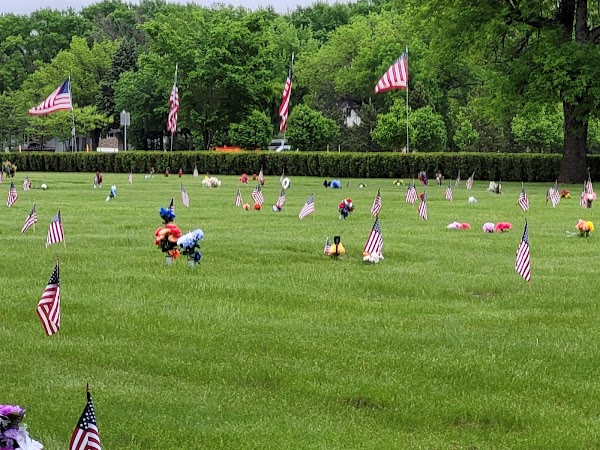 Sunset Memorial Gardens grounds