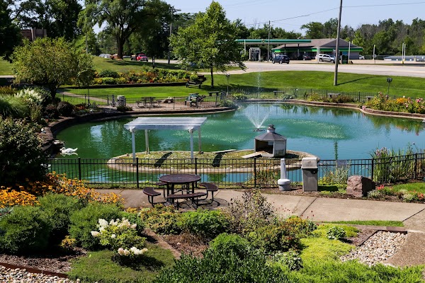 Sunset Memorial Park grounds