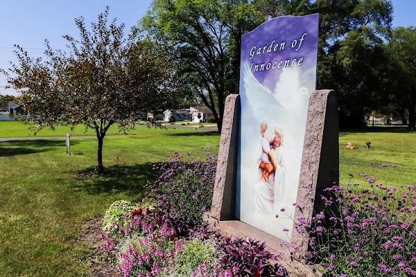 Sunset Memorial Park grounds