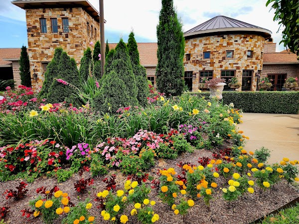 Sunset Memorial Park, Funeral Home and Crematory grounds
