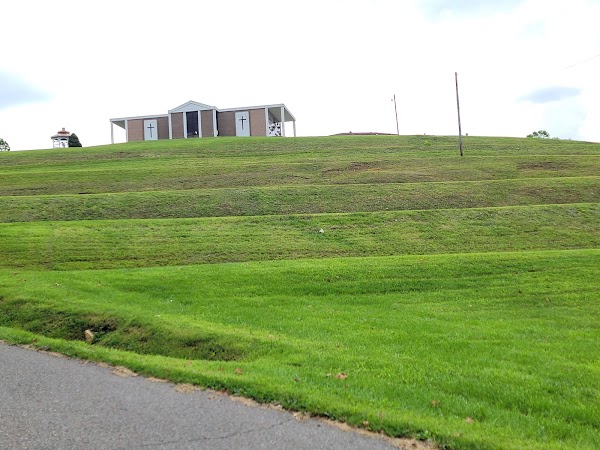 Sunset Memorial Park grounds