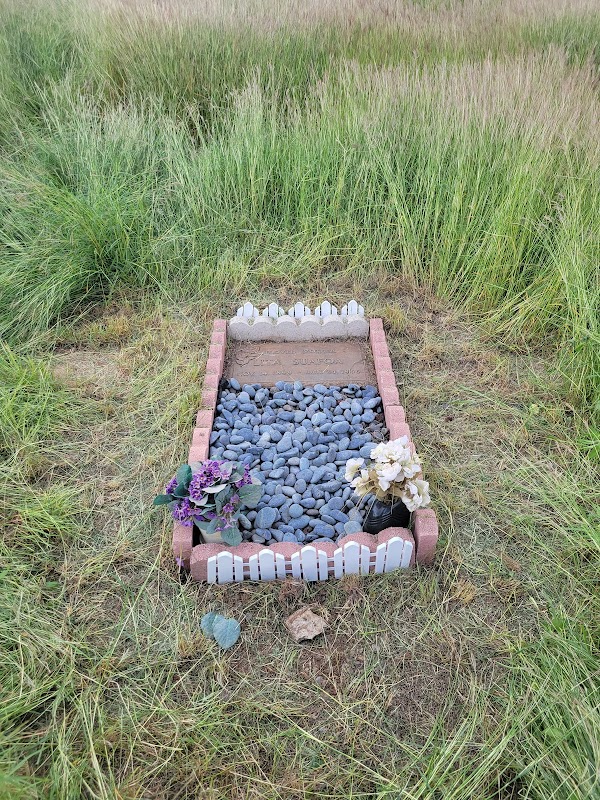 Sunset Memorial Park grounds