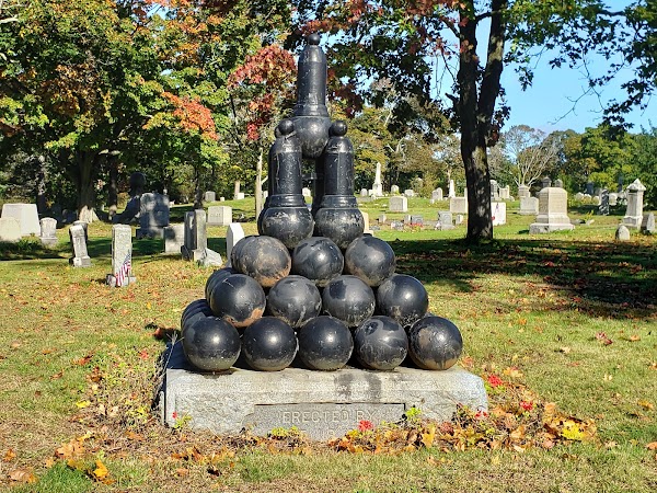 Swampscott Cemetery grounds
