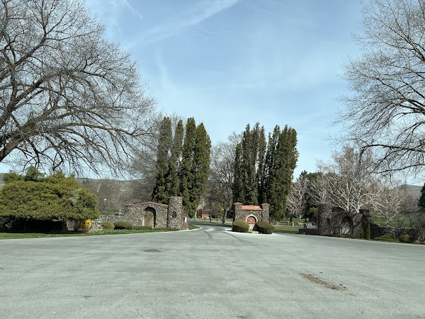 Tahoma Cemetery grounds