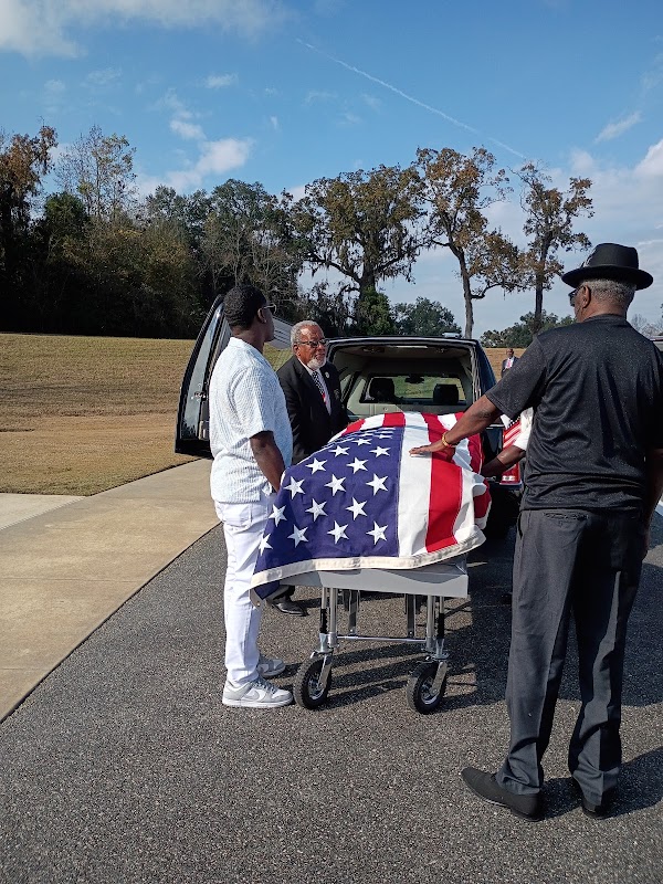 Tallahassee National Cemetery grounds