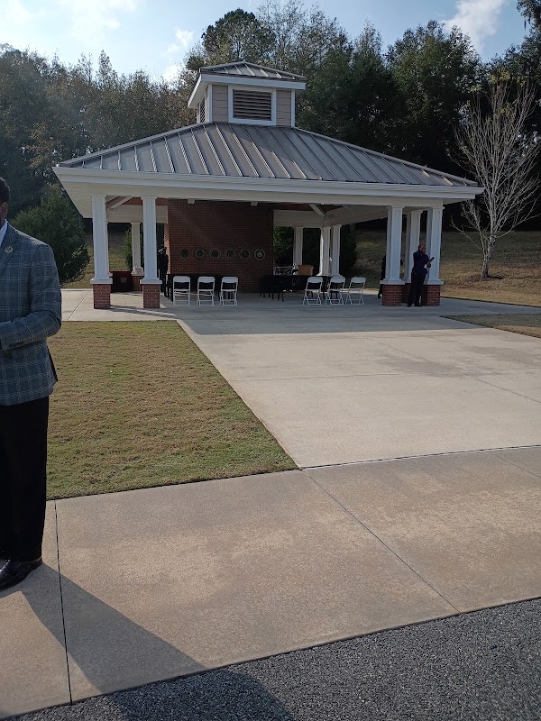Tallahassee National Cemetery grounds