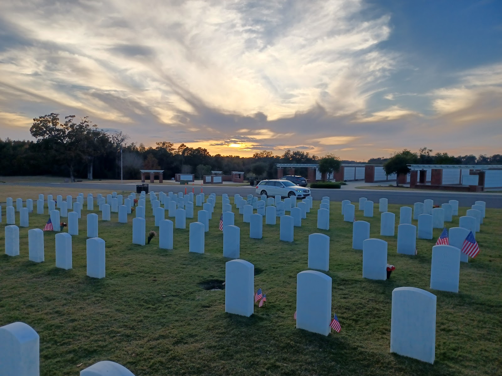 Tallahassee National Cemetery cemetery grounds and headstones